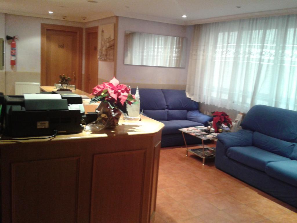 Hostal Campus Burgo 외부 사진